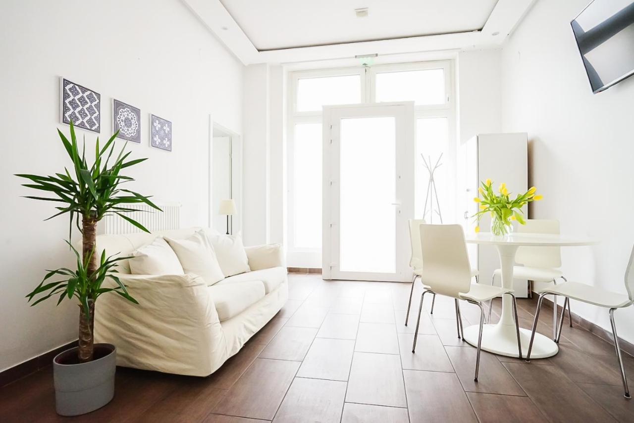Wonderful Big Apartment Near Yppen Market Виена Екстериор снимка